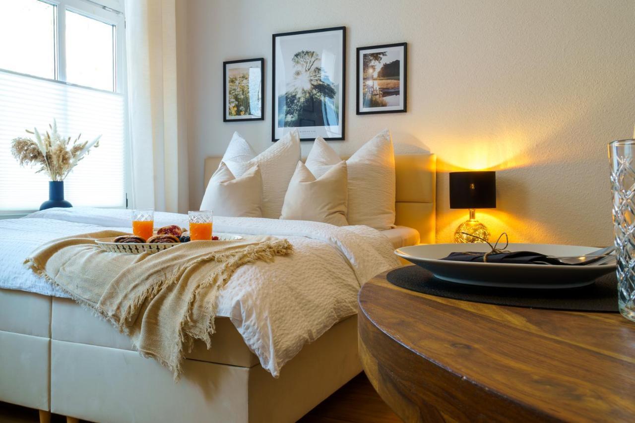 Suite Fuer 4 Mit Terrasse Im Herzen Der Innenstadt ชเวียรีน ภายนอก รูปภาพ