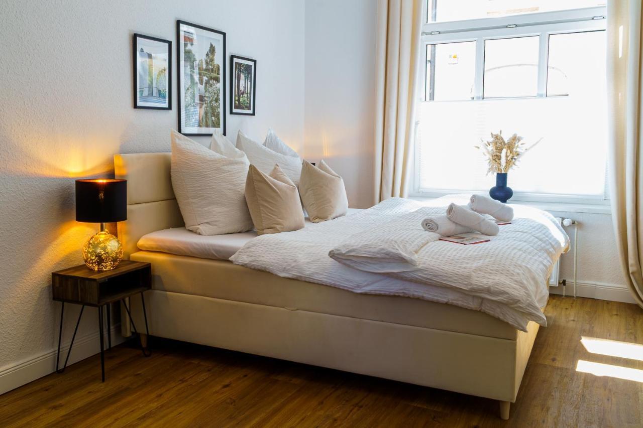 Suite Fuer 4 Mit Terrasse Im Herzen Der Innenstadt ชเวียรีน ภายนอก รูปภาพ